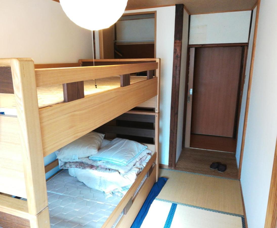 Guesthouse Oasis โอซาก้า ภายนอก รูปภาพ