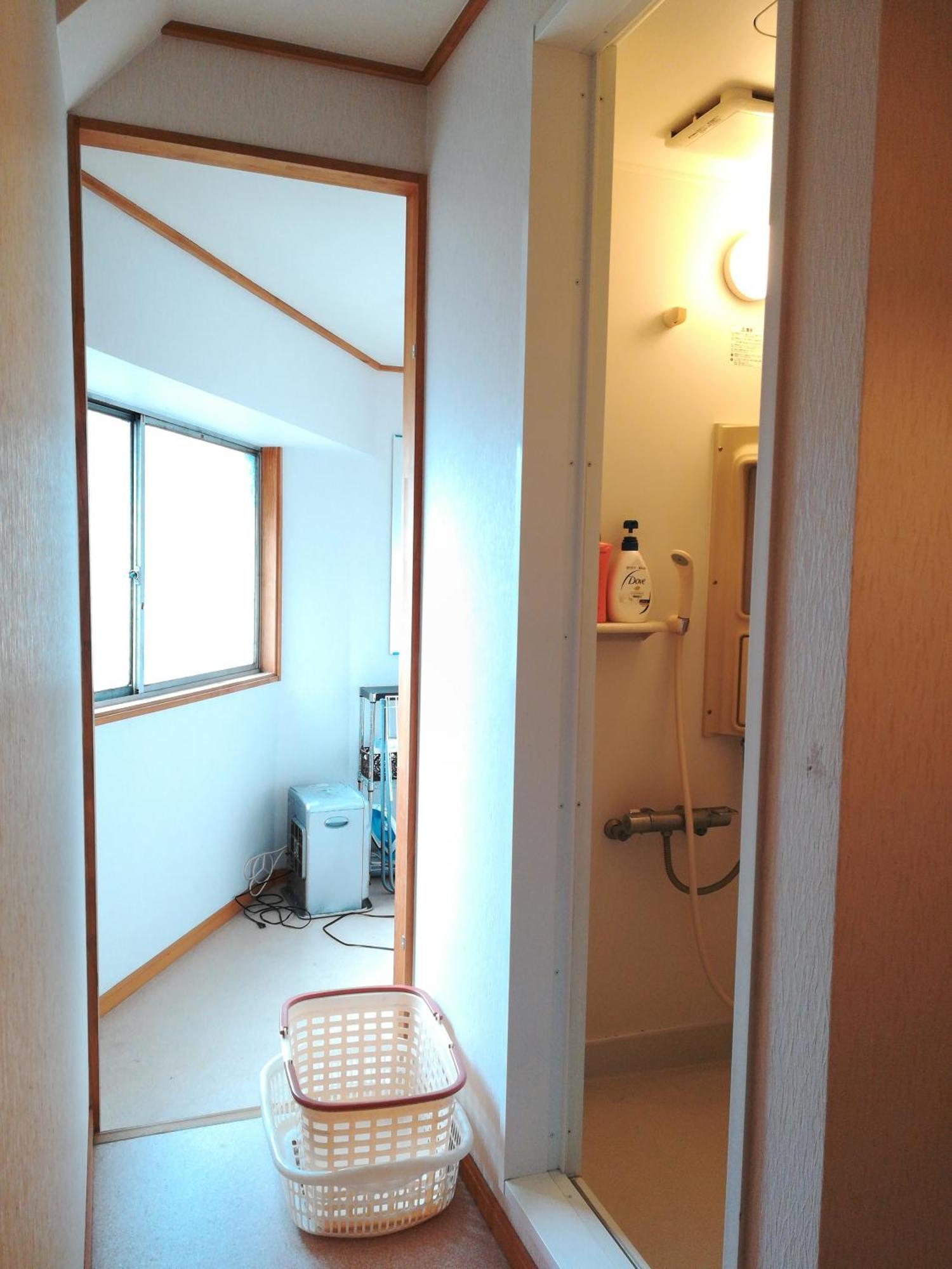 Guesthouse Oasis โอซาก้า ภายนอก รูปภาพ