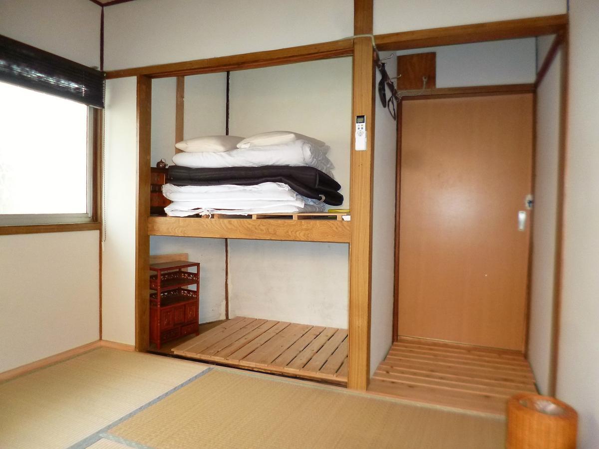 Guesthouse Oasis โอซาก้า ภายนอก รูปภาพ