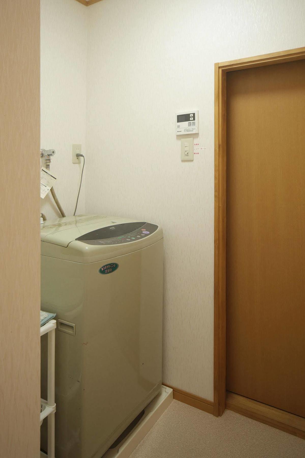 Guesthouse Oasis โอซาก้า ภายนอก รูปภาพ
